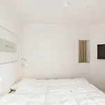6 Person In *
