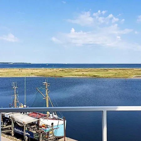 6 Person In דירה *